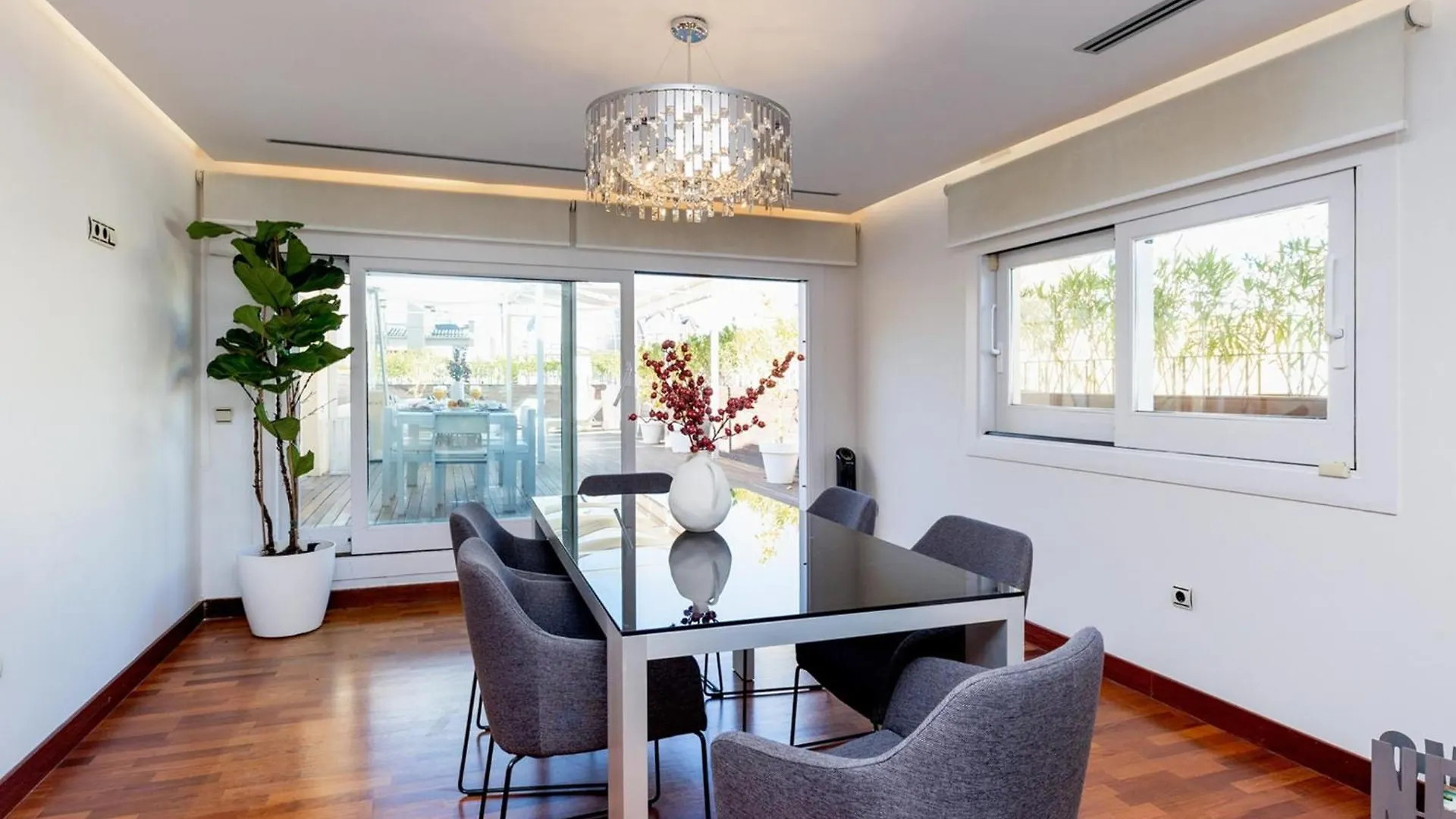 Ganivet Luxury Penthouse Apartment Granada Spain